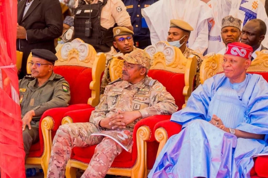 Niger Fr tweet media