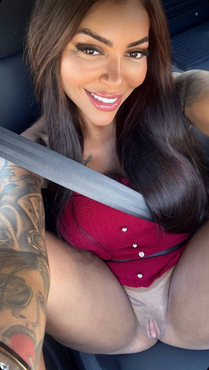 Stephanie Silveira tweet media
