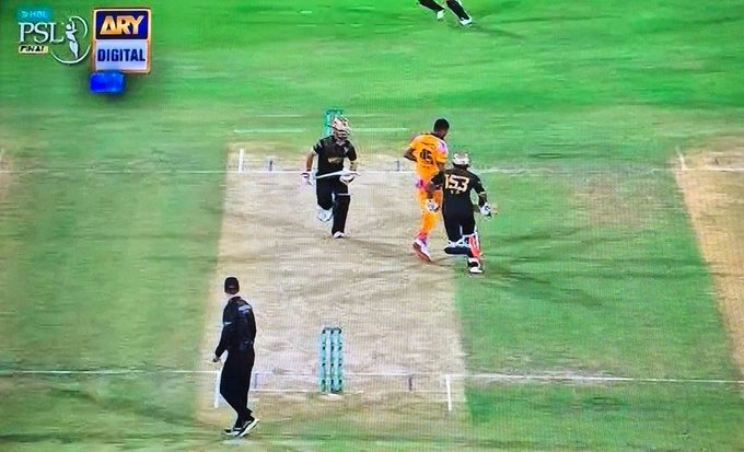 Iqra87685226's tweet image. Salman Naseer!! Good job man 
But how Javed Afridi justify this fixed trophy 

#PZvHK #HBLPSLFinal .
