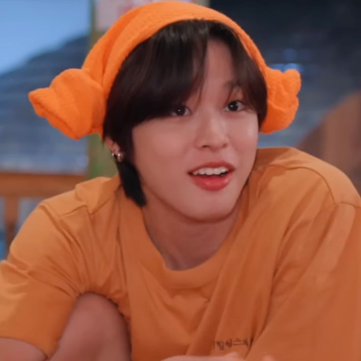 kychuu tweet media