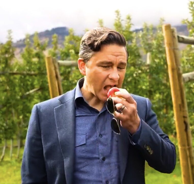 SpeedyGlen's tweet photo. @BNNBloomberg Pierre should go chomp on an apple. https://t.co/IJLwyYNUm3