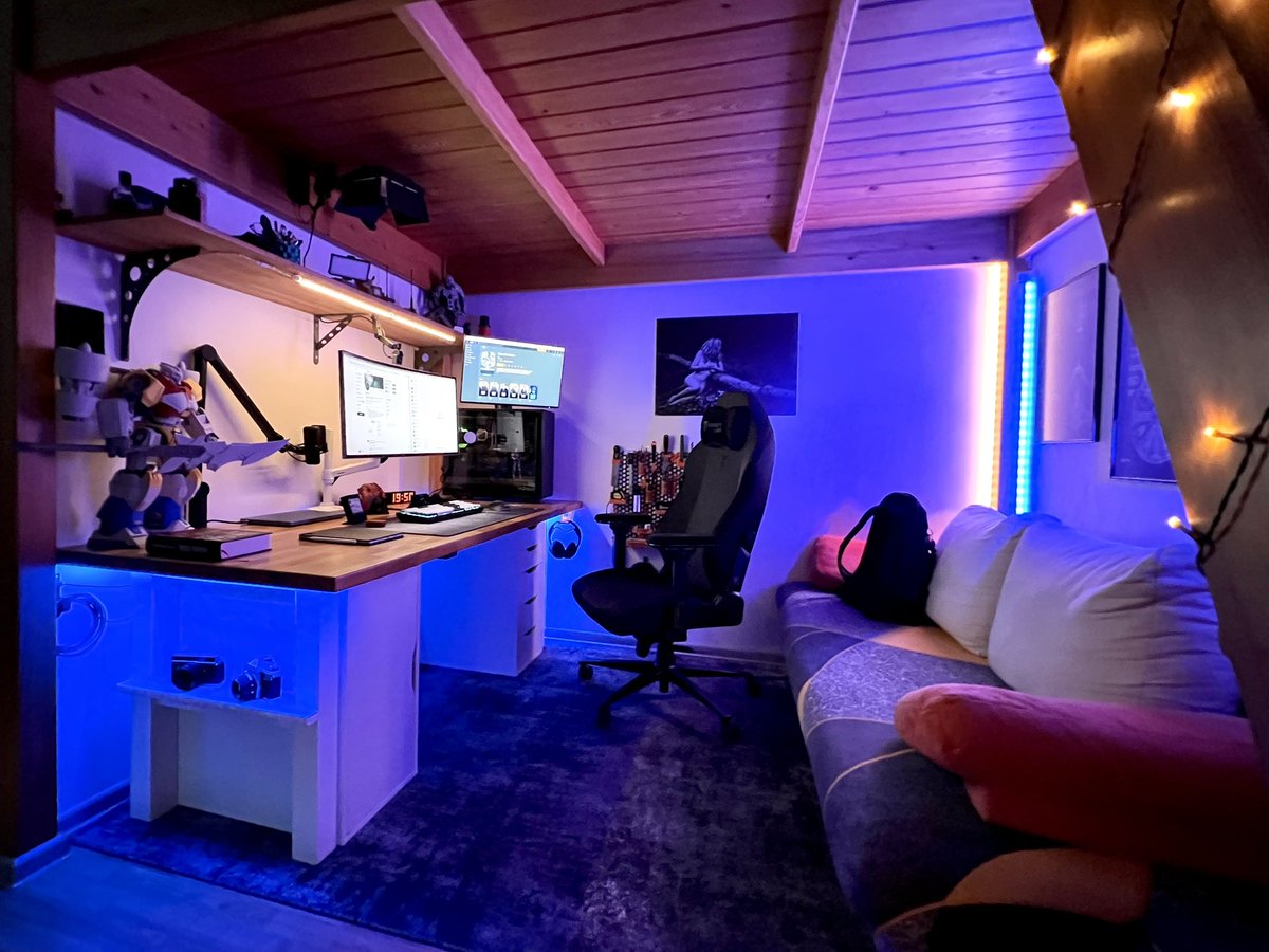 Faasteer's tweet photo. Letos mi @muris1ka dala k narozeninám naprosto skvělý dárek. 😍 Program na první prodloužený víkend byl díky tomu jasný. 💪
Nový #Koberec je na místě a #Projekt #Pracovna dál žije. 😎
#Kutil #Geek #Gaming #Doupě #3Dtisk @KeychronMK #Q6max #RGB #MacBook #M5 #Hobby #ŽítŠtěchovice https://t.co/Bp7e9FlwDP