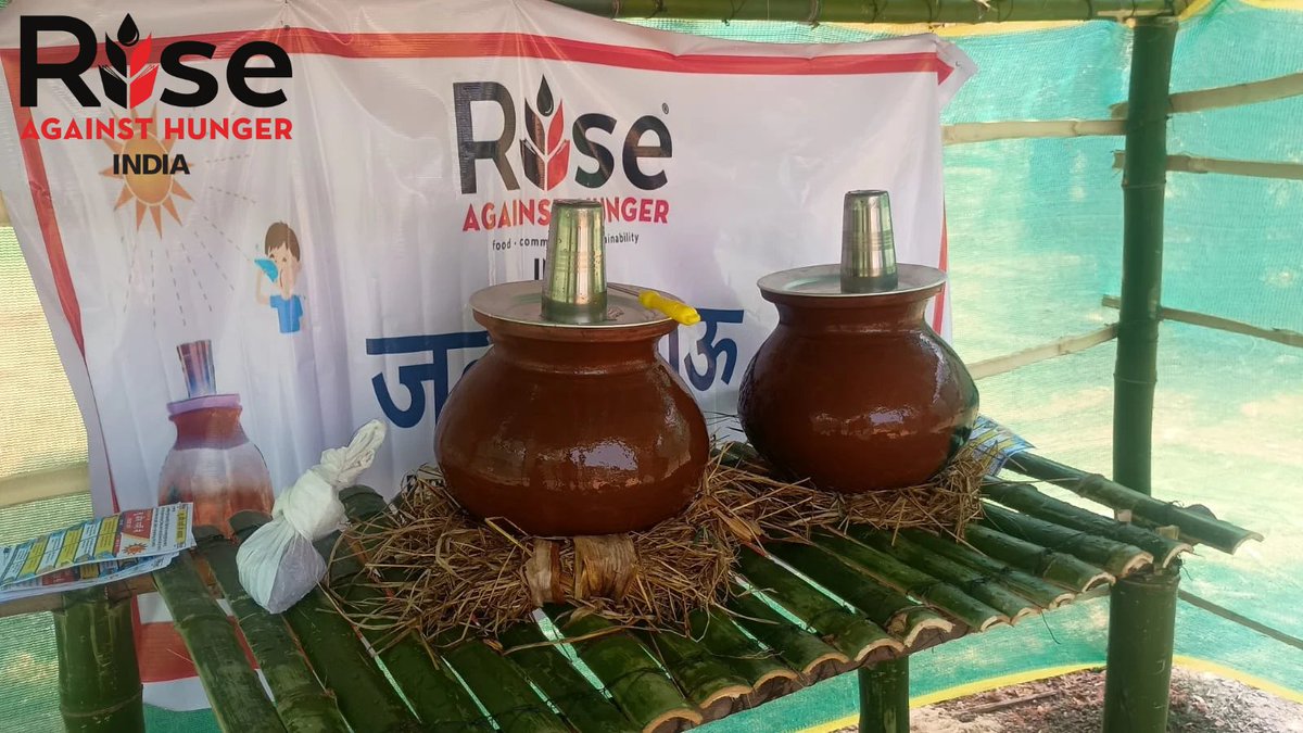 RiseIndia2030's tweet image. In the peak of summer, access to drinking water matters the most.

Jal Chhatras facilitated by us and sustained by the community are providing points of relief for people on the move.

#JalChhatra #wateraccess #communityimpact #riseagainsthungerindia #summerrelief #community