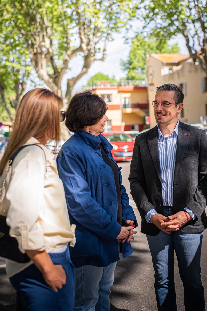 TribuianiCyril's tweet photo. 🇫🇷 Présent ce matin à la rencontre de pétanque du Souvenir Français de Villeneuve-Loubet, un beau moment de convivialité et de traditions.

Bravo à Marie-Pierre Ferrucci-Feigenspan et aux bénévoles pour leur engagement au profit des écoles. https://t.co/GJduoNqKNk