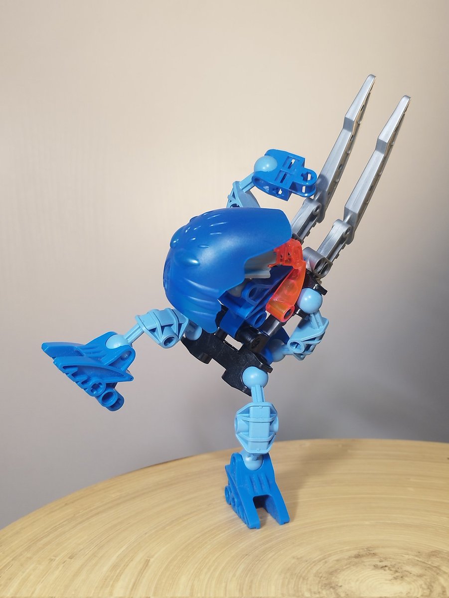toa owy 𝑴𝑶𝑪𝒊𝒔𝒕 tweet media