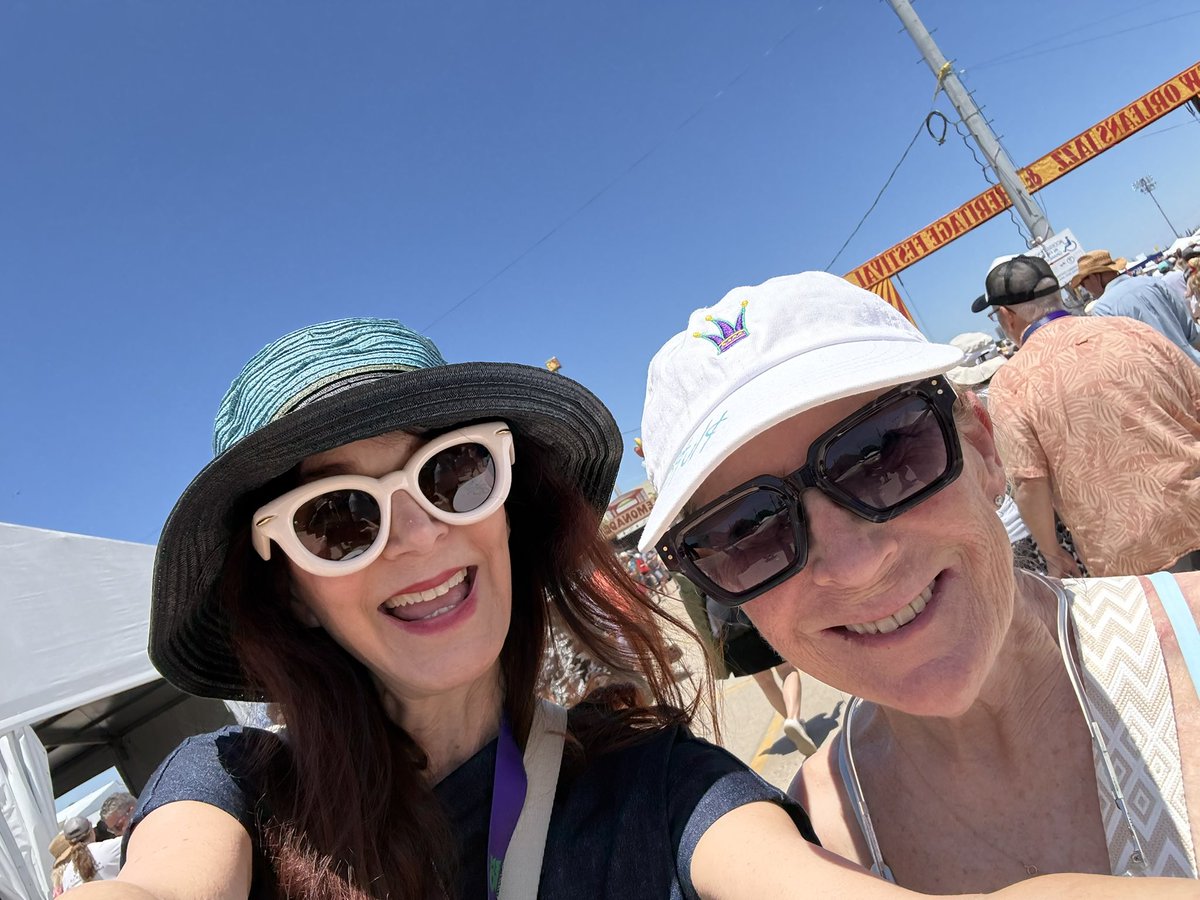 MargaretOrr's tweet image. Took a while, but we are in. First stop Gospel Tent!! Loving it. #nola @jazzfest