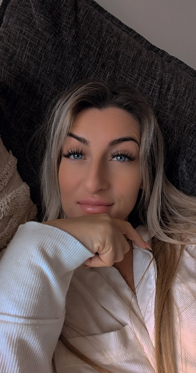 Courtney🤍 tweet media