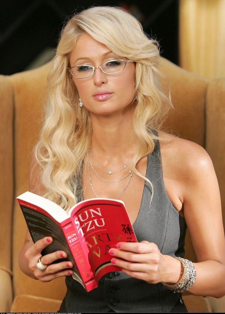 bartendnr's tweet photo. exclui o tiktok, desativei o insta e estou lendo dois livros enquanto faço o TCC https://t.co/G8QkFJq49Q