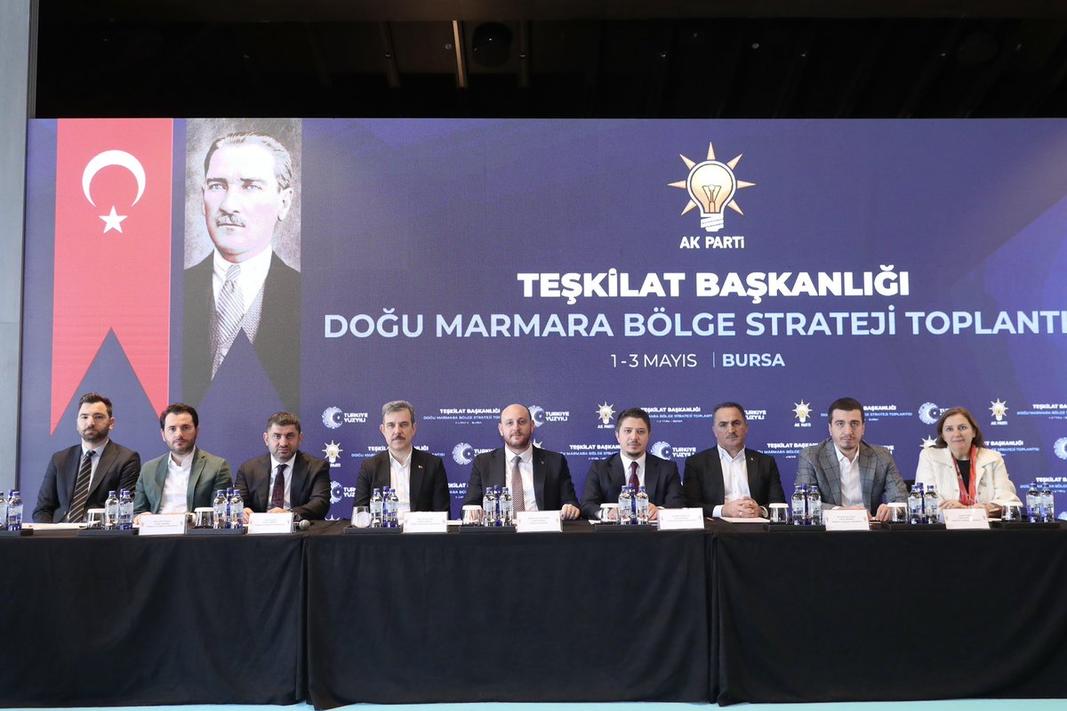 Ayhan Üşdi tweet media