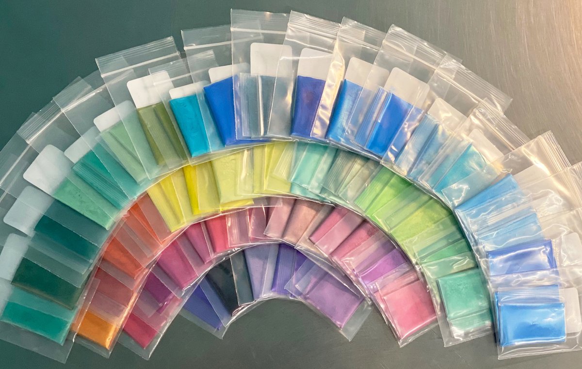 JustPigmentsAZ's tweet image. Our 50 Assorted Mica Colors Sample Packs include a large assortment of our standard micas including most blues, greens, yellow, oranges and pinks. A perfect way to sample our rainbow of colors and get started on your project!

Link ▶️ justpigments.com/products/50-as…

#pigments #makers