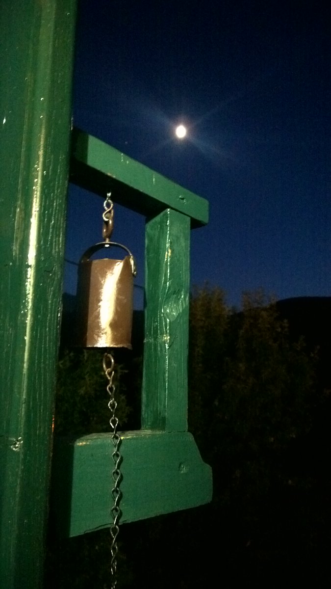KatySnchez's tweet image. Luna llena  y noche de tranquilidad y calma, #campana  #cencerro #hacerfotos #cielo  #noche #luna