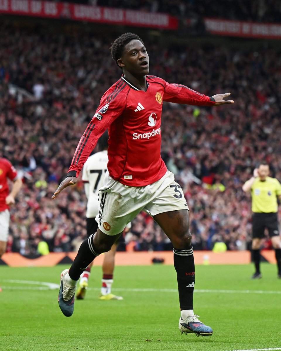 ManUtd's tweet photo. Highlights: United 3 Liverpool 2 🎞️

🌟 Starring Matheus Cunha, Benjamin Šeško and Kobbie Mainoo...