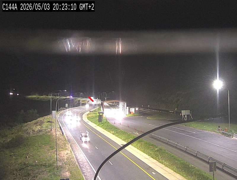 CapeTownFreeway's tweet image. Update: #Road_Closure due to overturned truck on Old du Toits Kloof Pass. No access to R101, use alternate route..#BeTheChange