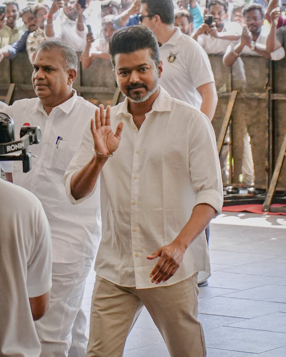 Vijay Fans Trends tweet media