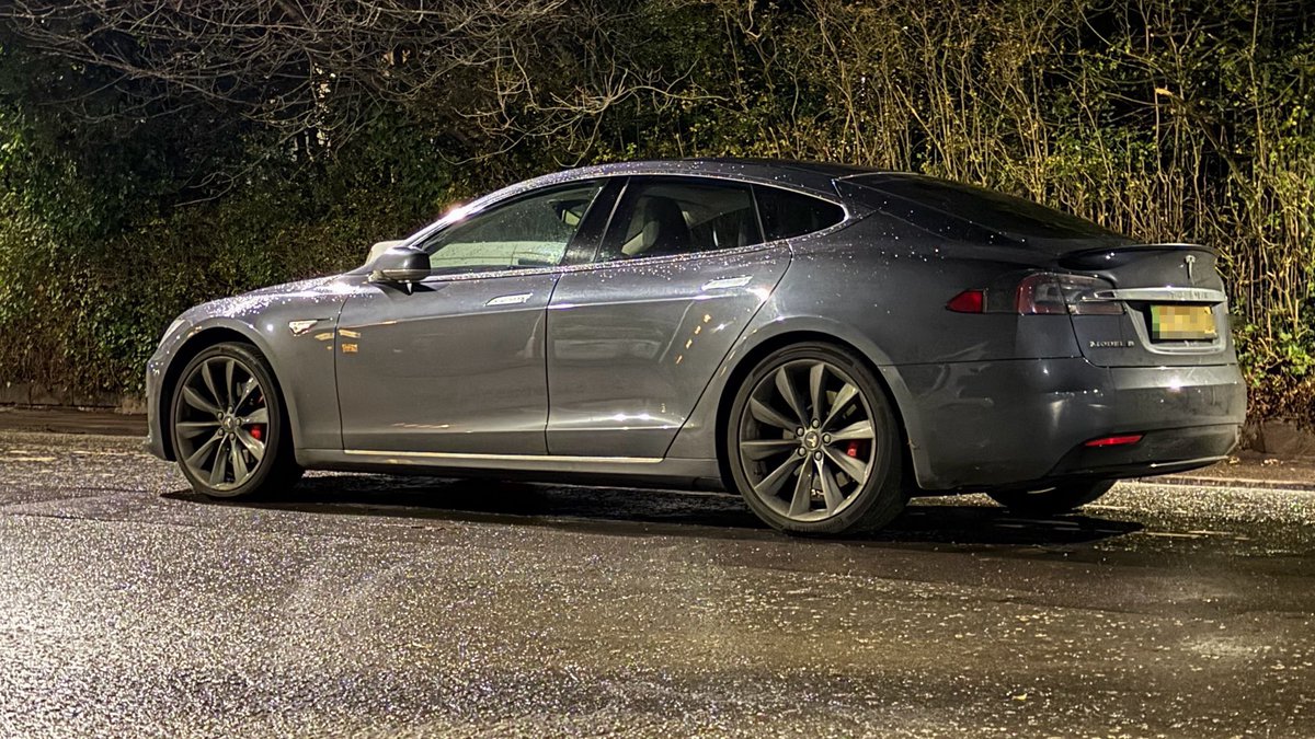 alannutter's tweet image. . My #Tesla Model S P90DL
🤖🚗
.