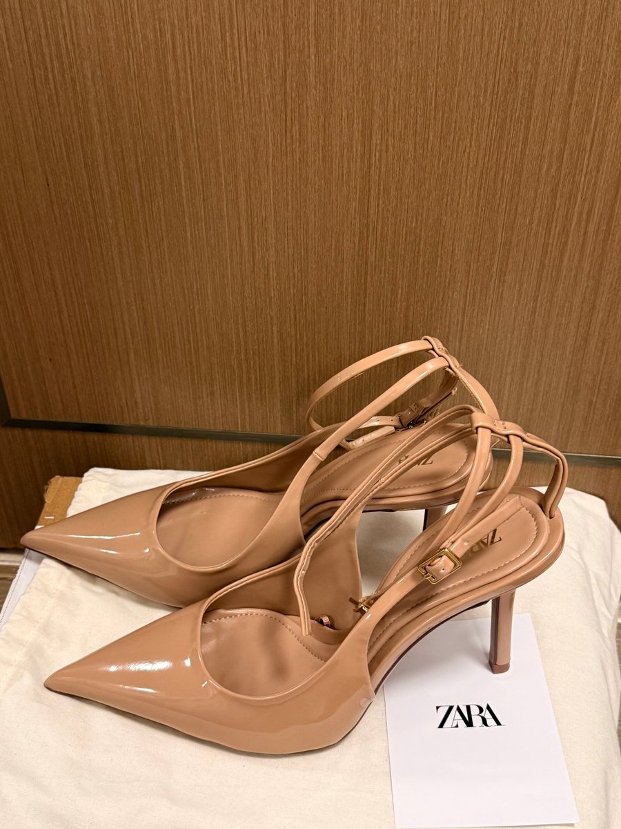 Hssfdfd's tweet photo. Zara unboxing, I absolutely love it! https://t.co/kSSXcrpGs5