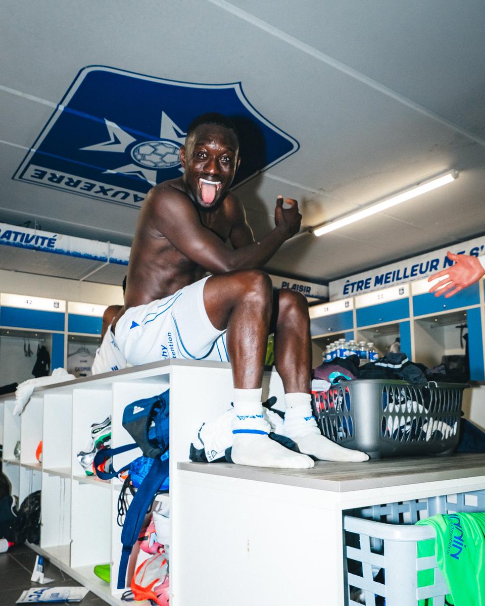 AJ Auxerre tweet media