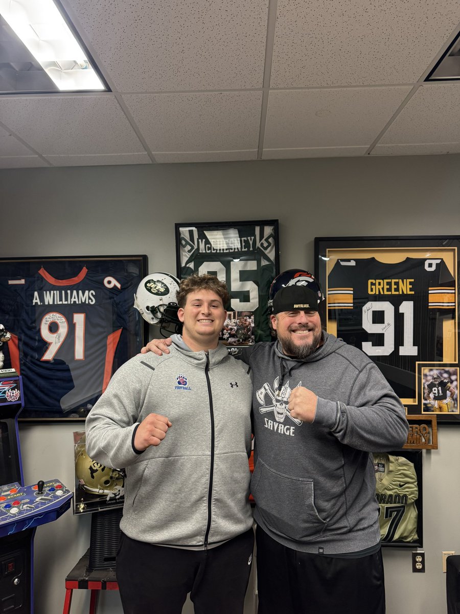 Zero2SixtyPod's tweet photo. Congrats to #DungeonFamily @SixZeroAcademy @CreekFB #OL @JacksonRoper_CO COMMITTING @UCLAFootball! #1 Player in CO works his ass off to ensure success &amp; take opportunity that HE EARNED! @CoachBobChesney has #4Clap ROLLING! Looking forward to having 55 on @Zero2SixtyPod this wk! https://t.co/TY9gE2h4hZ
