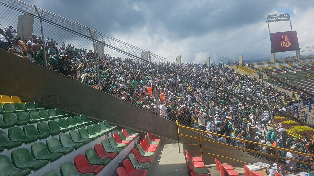 El VBAR CARACOL tweet media