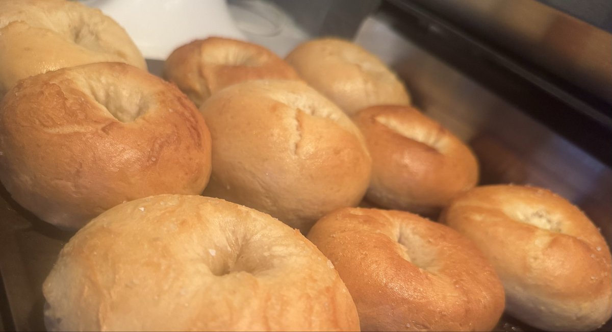 BaddiesBagels's tweet image. Get a Baddie
Baddie's Bagels
#Fresh #Baked. #Baddie #Bagels with #Organic Ingredients