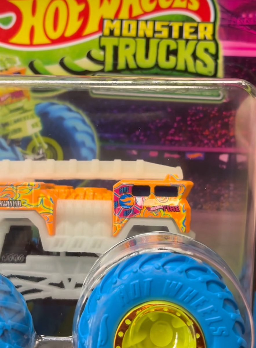 PatheticPulls's tweet photo. Hey @Mattel is the glow-in-the-dark 5 Alarm Monster Truck a Treasure Hunt? It has the TH logo on the truck but them not having red line in the wheels is a bit confusing. https://t.co/hpkRu0OnMD