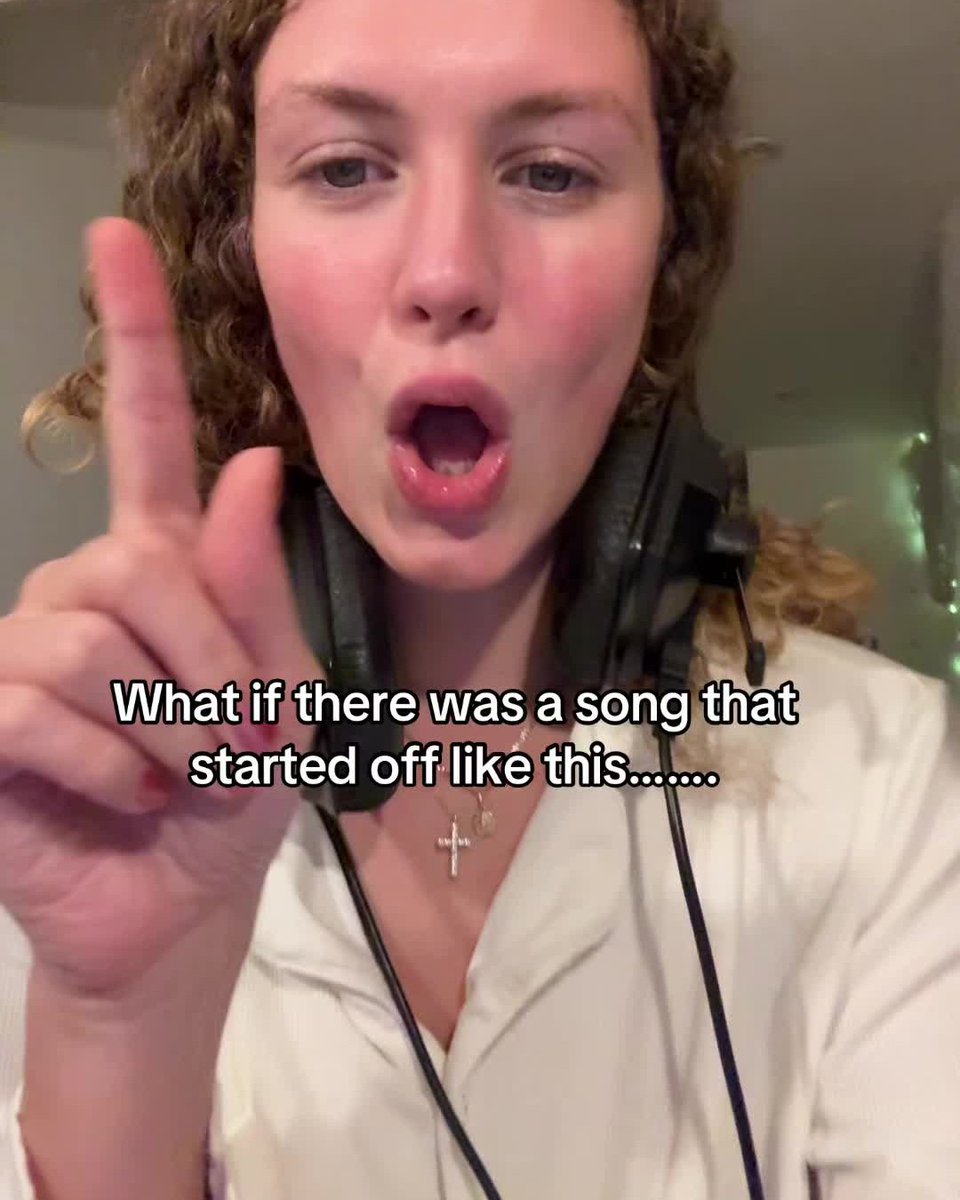 underratedlistt's tweet photo. every instagram and tiktok musician ever 😭 https://t.co/WHqL00Mkyp