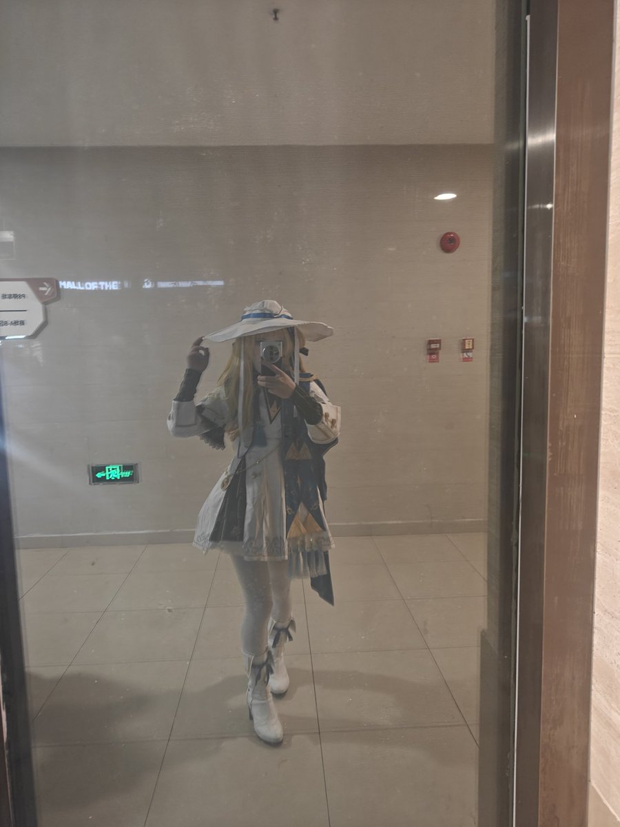 星藏香织 tweet media