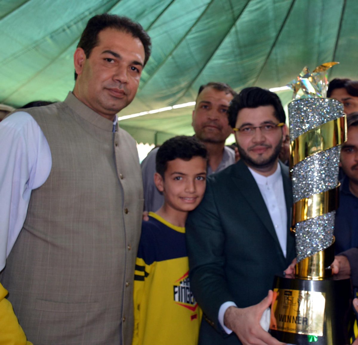 Khadim Ali khan Yousaf zai tweet media