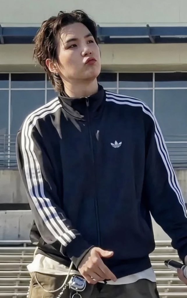 Min Yoon-gi suga (@minYoongi1930) / Posts / X