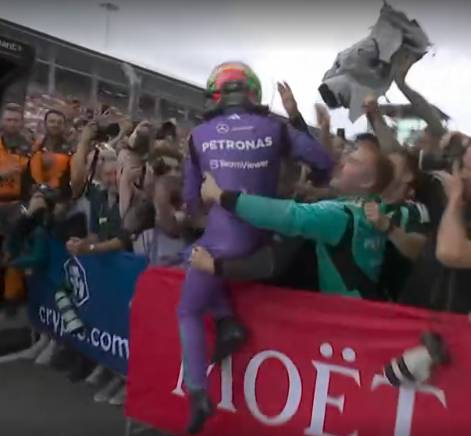 RESULTADO FINAL DO GP DE MIAMI 2026

Antonelli
Norris
Piastri
Russell
Verstappen
Leclerc
Hamilton
Colapinto
Sainz
Albon
Bearman
Bortoleto
Ocon
Lindblad
Alonso
Pérez
Stroll
Bottas

Abandonaram: Hulkenberg, Lawson, Gasly, Hadjar