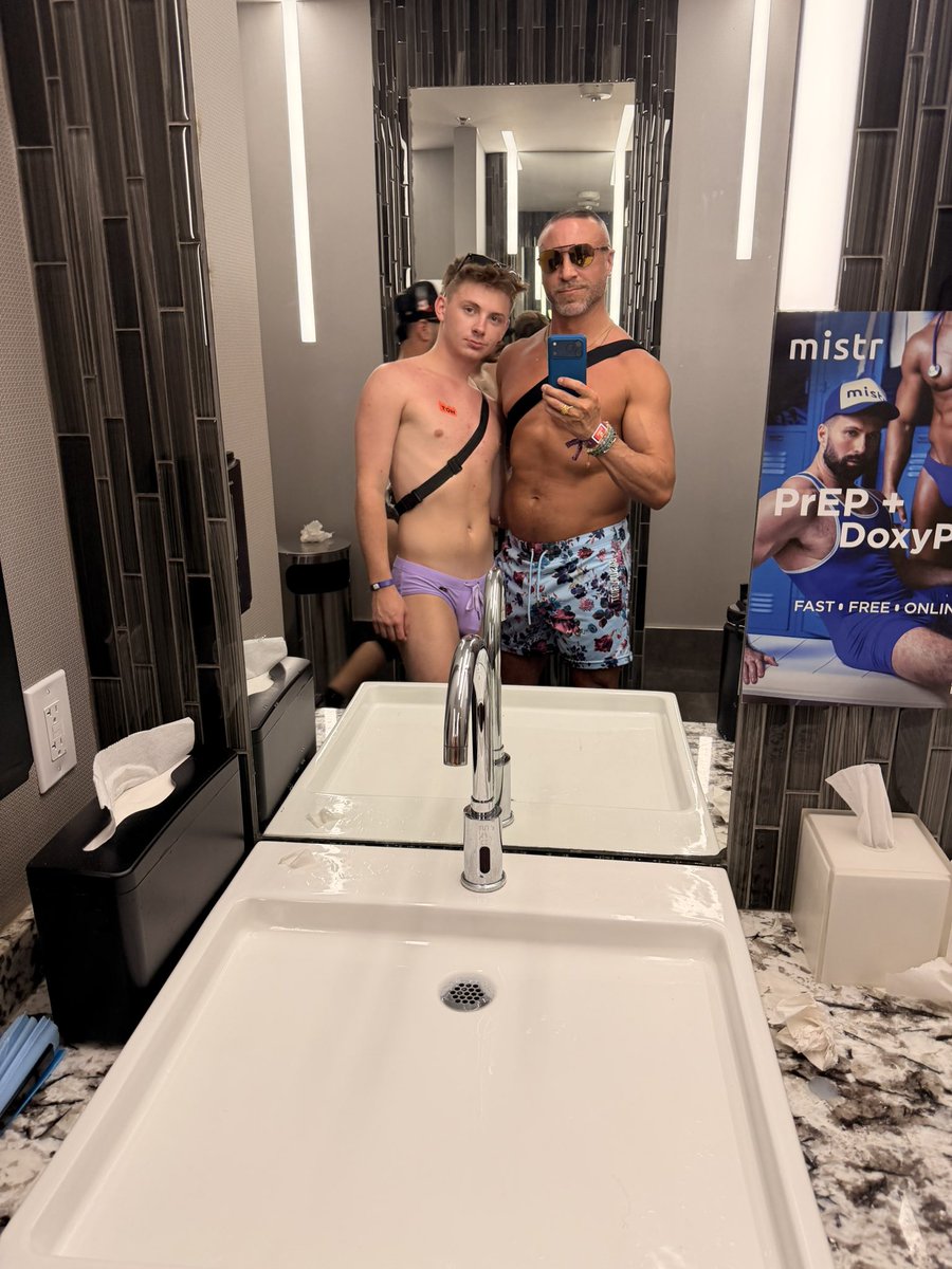CodyStewartxxx's tweet photo. Good boy drink that piss up!😈💦💦@casey_cohn https://t.co/hbwZGzxSNw
