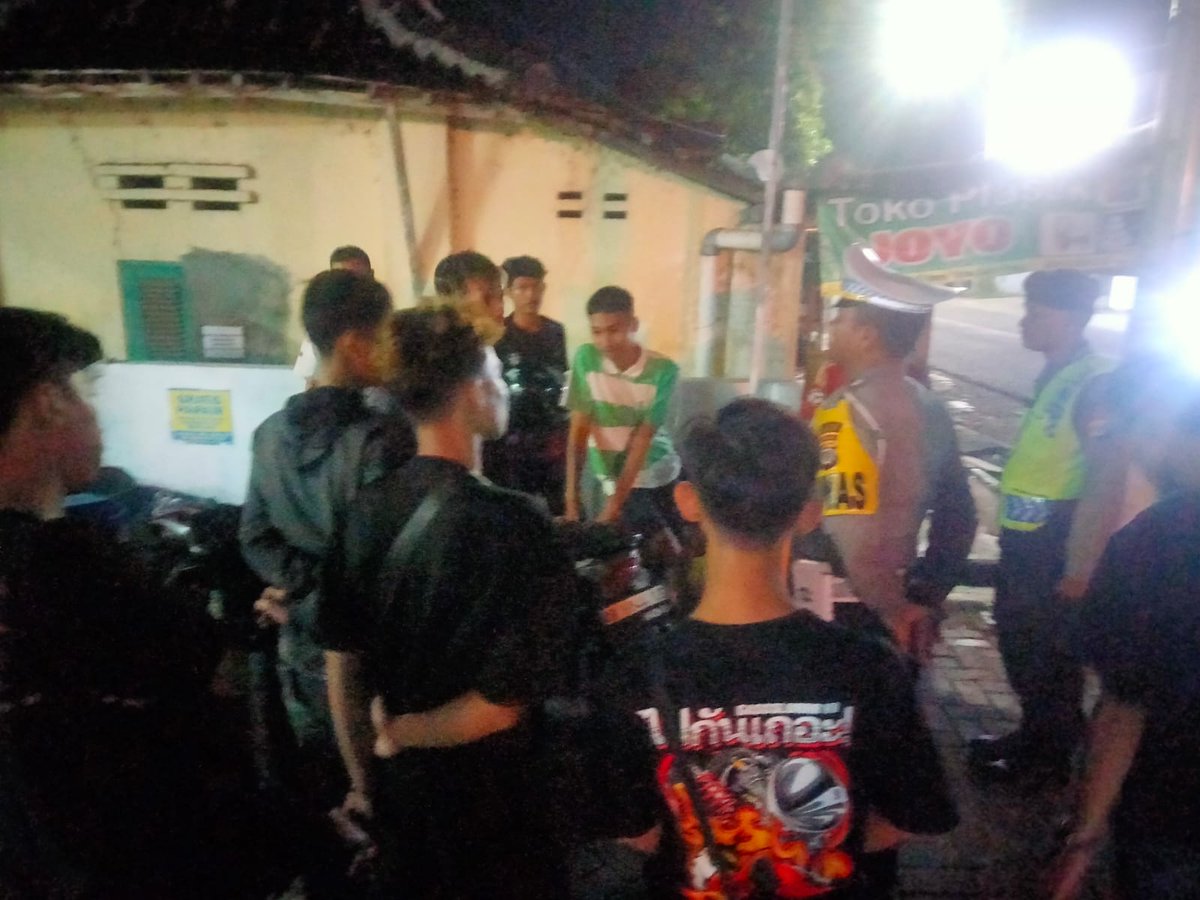 Humas Polsek Wates tweet media