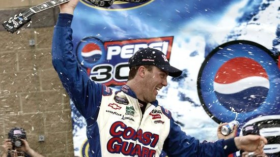 MikeOrganWriter's tweet image. Some of the great #Nashville photos in this @Tennessean gallery from 20 years ago April (2006). The link bit.ly/3Riub8M