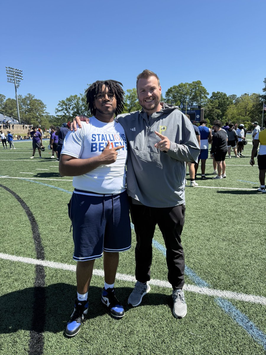 jabril_byrd's tweet photo. I had a great camp at the 910 classic i was able to display my skill and footwork, Thanks for the invite @CoachHunt93 
@SEHSStallionsFB @taguilar21 @McculleyCoach @CoachCobb91 
@CullenLCasey @CoachChris_Russ @CoachTXHop @coach_cavery @coach_schaft @Coach_Stad @CoachHolmes_OL @CoachUlassin @coach_cavery @CoachVictoriano
@CaryCoaching101