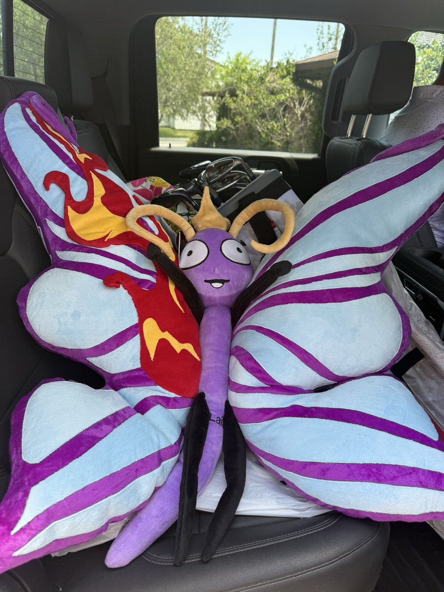 alisahopewagner's tweet image. So excited that my Aunt Sonia made my Children’s book character, Princess Laia, look so amazing! I will be presenting Laia at Fan Fusion in Phoenix. @angryroosterstudios  @PhxFanFusion #childrensbook #butterfly #speculativefiction #fanfusion