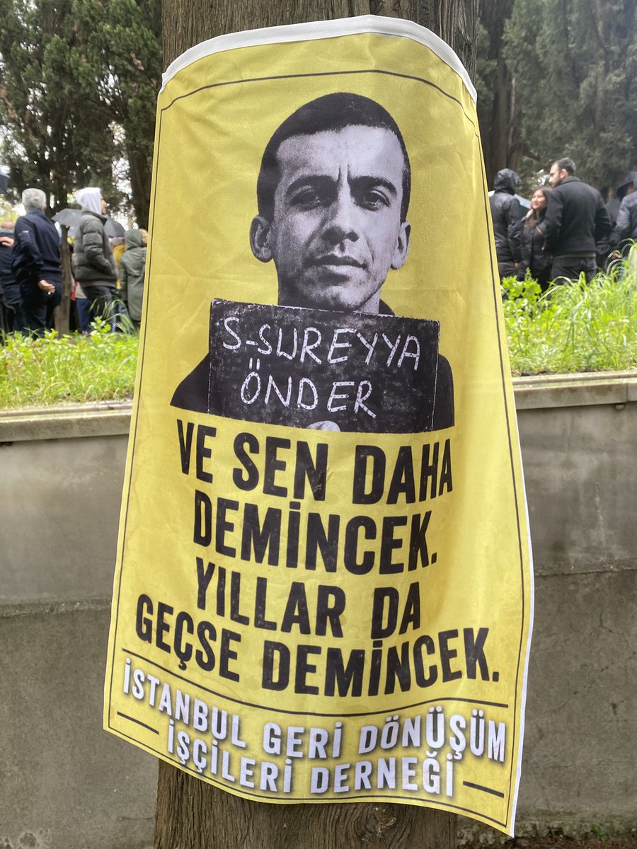 Mem tweet media