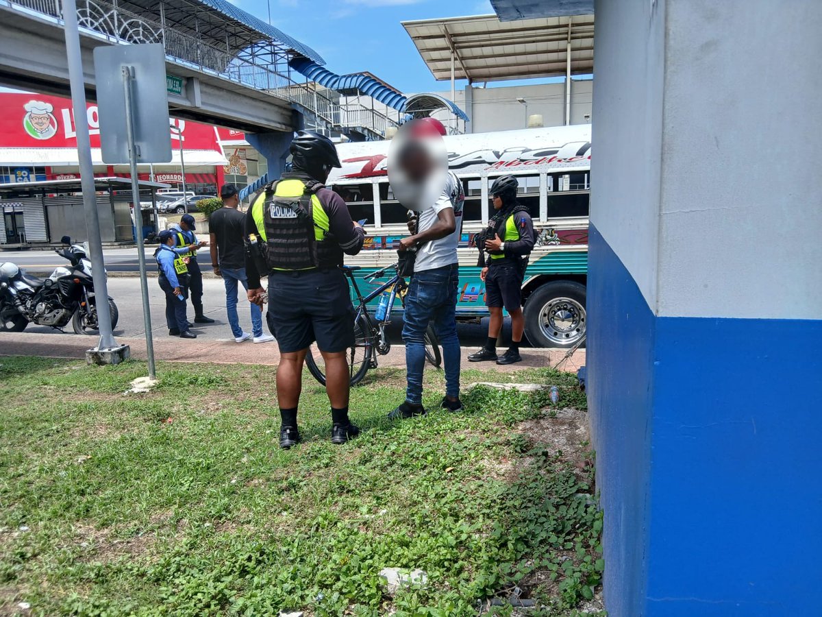 policiadepanama's tweet image. #ZPDonBosco | Mantenemos recorridos en diferentes plazas comerciales, garantizando la seguridad de todos. #Prevención
