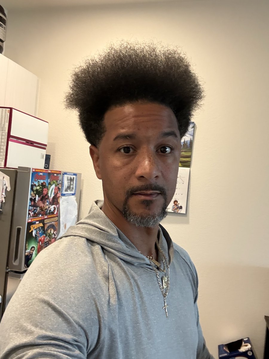 right_theone's tweet photo. Hair out today!!! Natural look for the next month!! #40s #Strongblackman #cosplay #heman #inshape https://t.co/V3sL3dAFNw