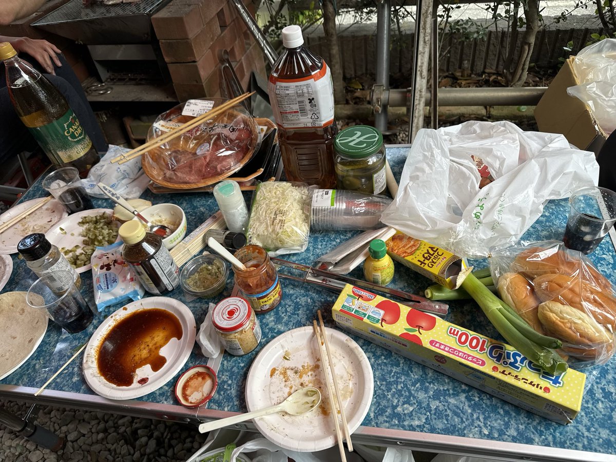 ナラけむおじ tweet media