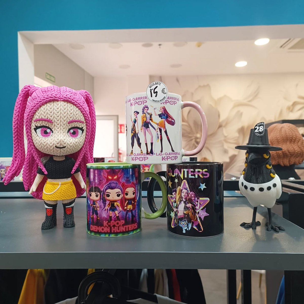 BellavistaSC's tweet image. ¡Atención, fans de K-Pop! 🌟🔥 En Insularte, tus personajes favoritos cobran vida con tazas personalizadas y figuras 3D. Reserva por WhatsApp al 695 777 969. 📍 CC Bellavista, 2ª planta. Lun-Sáb, 9:00-21:00h. #Insularte #KPopDemonHunters #3DPrinting #Maspalomas #FansKPop