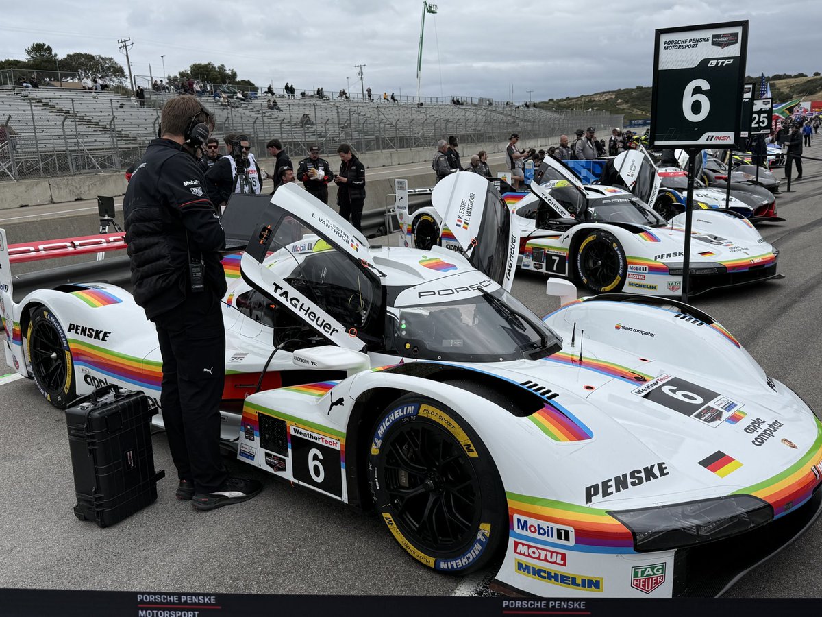 PorscheRaces's tweet image. #IMSA - Gates are open for the @IMSA grid walk @WeatherTechRcwy #LagunaSeca 😂😍

#Porsche #Raceborn @Apple