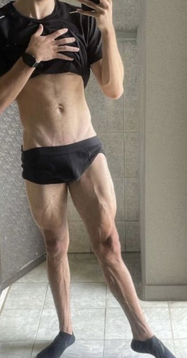 enecapax's tweet photo. Si así están las ramas, como estará el tronco?🤤
Rt si queres ver el tronco🔥 https://t.co/hT3iYdGRT9