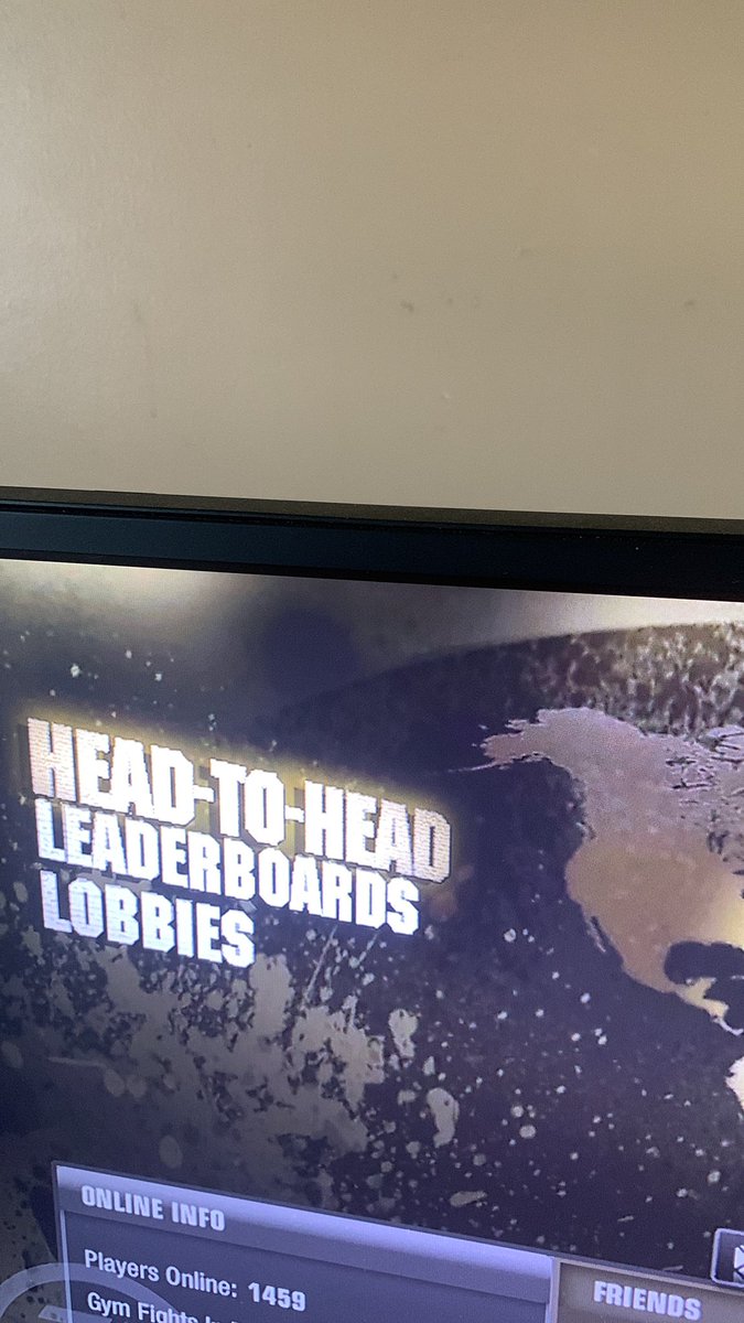 ii_flyy's tweet image. A 15 year old game has 1459 active players in the lobby searching for a match. So glad this game still gets love!!! #FightNight 

&amp;amp; this is only Xbox, I’d imagine it’s triple this on PlayStation! Best boxing game ever 🥊