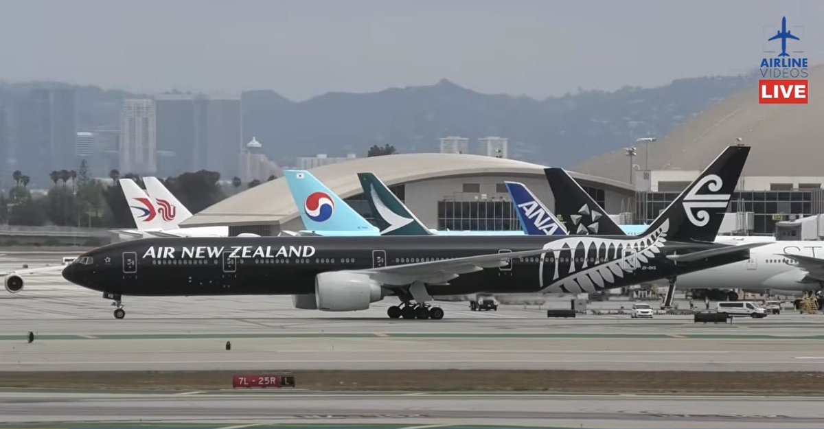 airlinevideos's tweet image. We’re still going strong with tons of LAX action ✈️✈️ Get your Sunday Funday “flying” with Plane Jockey Kevin! Tune in! 
#aviation #losangeles 

🔴LIVE LOS ANGELES (LAX) AIRPORT ACTION! (May 3rd, 2026) youtube.com/live/LRwNFvf5b… via @YouTube