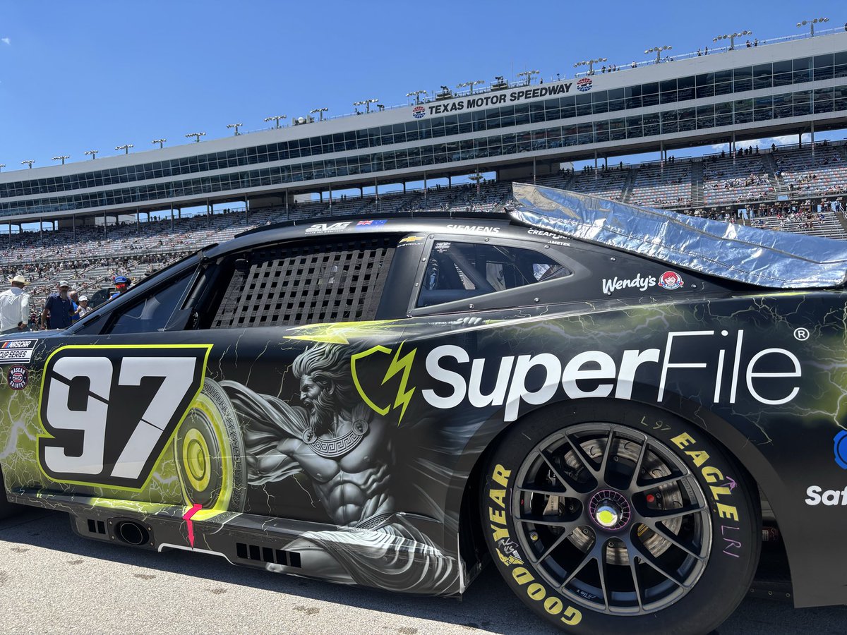 MJ_Baird17's tweet photo. Good Afternoon from No Limits, Texas! 

NASCAR Cup Series racing at Texas Motor Speedway on this beautiful Sunday. 

NBA Rookie of the Year and Mavs 19-year-old superstar Cooper Flagg will be in the Pace Car taking the drivers to the Green Flag https://t.co/W7oU2bPqa8