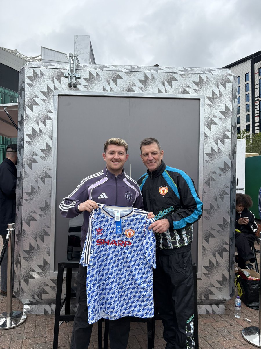 KITLAUNCH tweet media