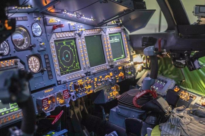 The Su-34’s cockpit instrument panel has colour multifunction displays ...