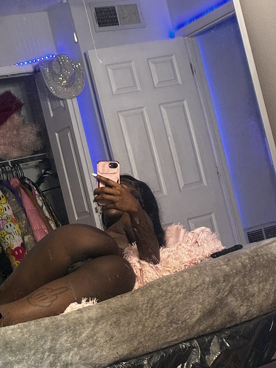 darkskin😍 tweet media