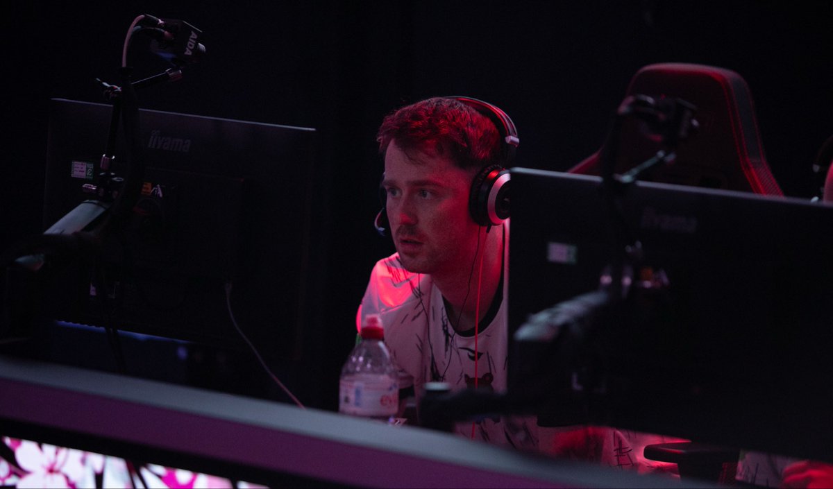 22 Esports tweet media