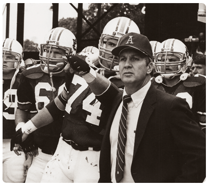 PicsDye's tweet image. Coach Bryant, before you start hugging me, you ought to know that my boys are fixing to get after y’all’s ass 
- Pat Dye  
#Auburn #PatDyeQuotes #WDE